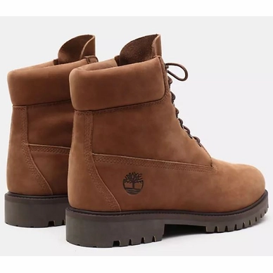 Light colored outlet timberlands